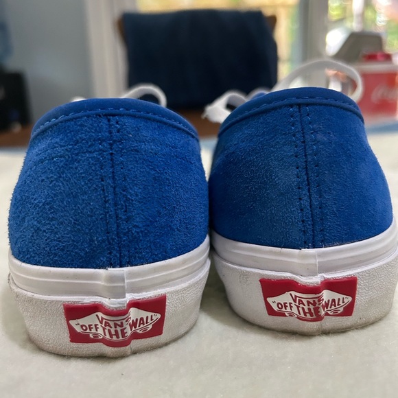 Vans royal blue suede shoes. - Picture 2 of 5